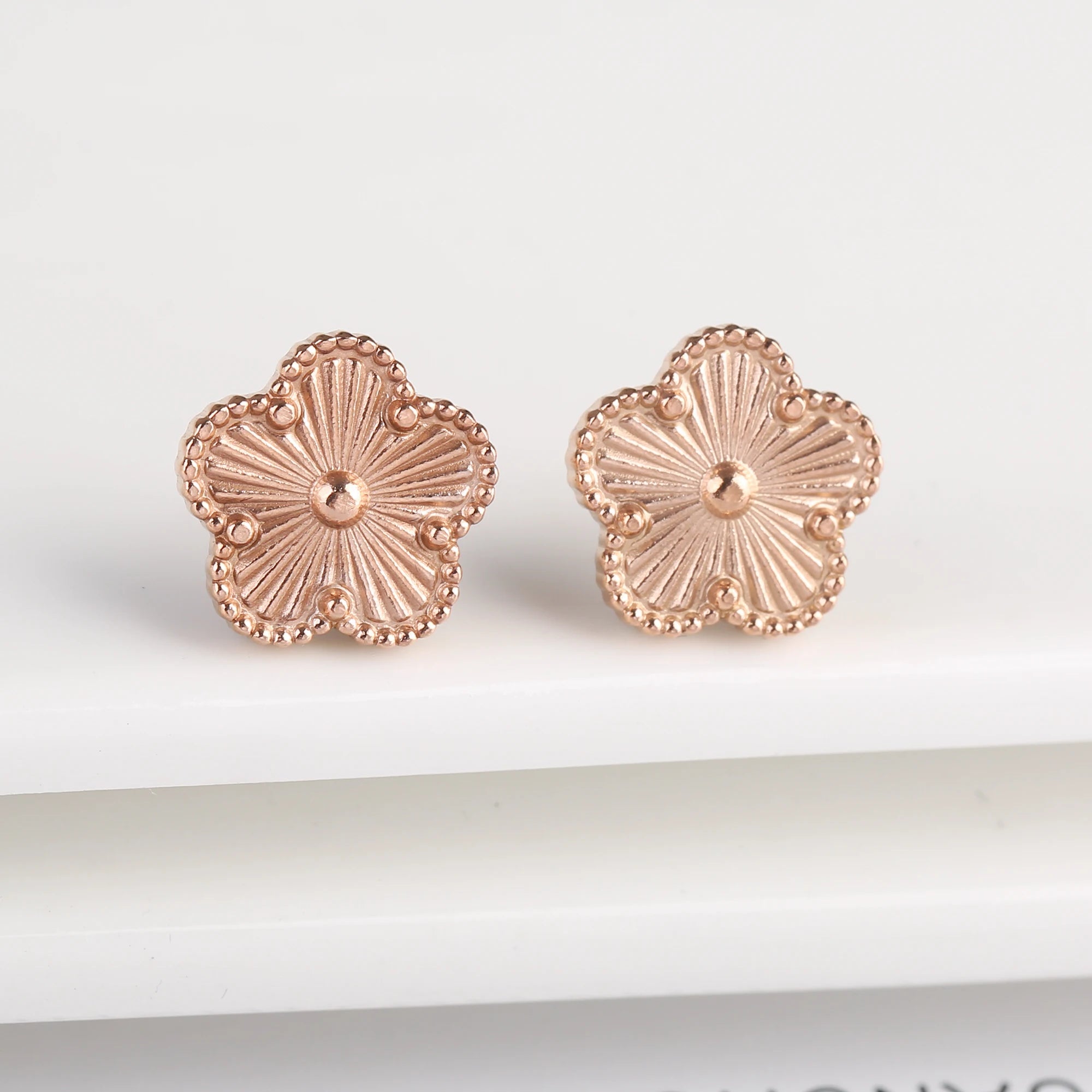 Stainless Steel Laser Five Leaf Flower Adjustable Clover Bracelets