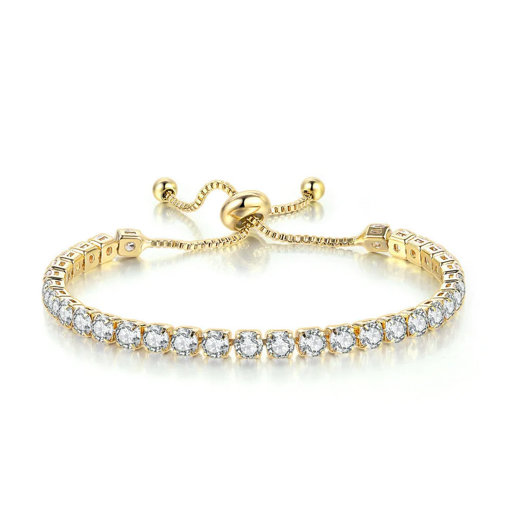 Circle Interlocked Gold Charm Bangle