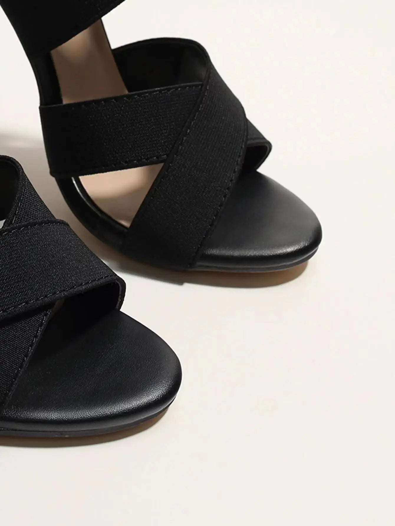 Broadband Back Zipper High Heels