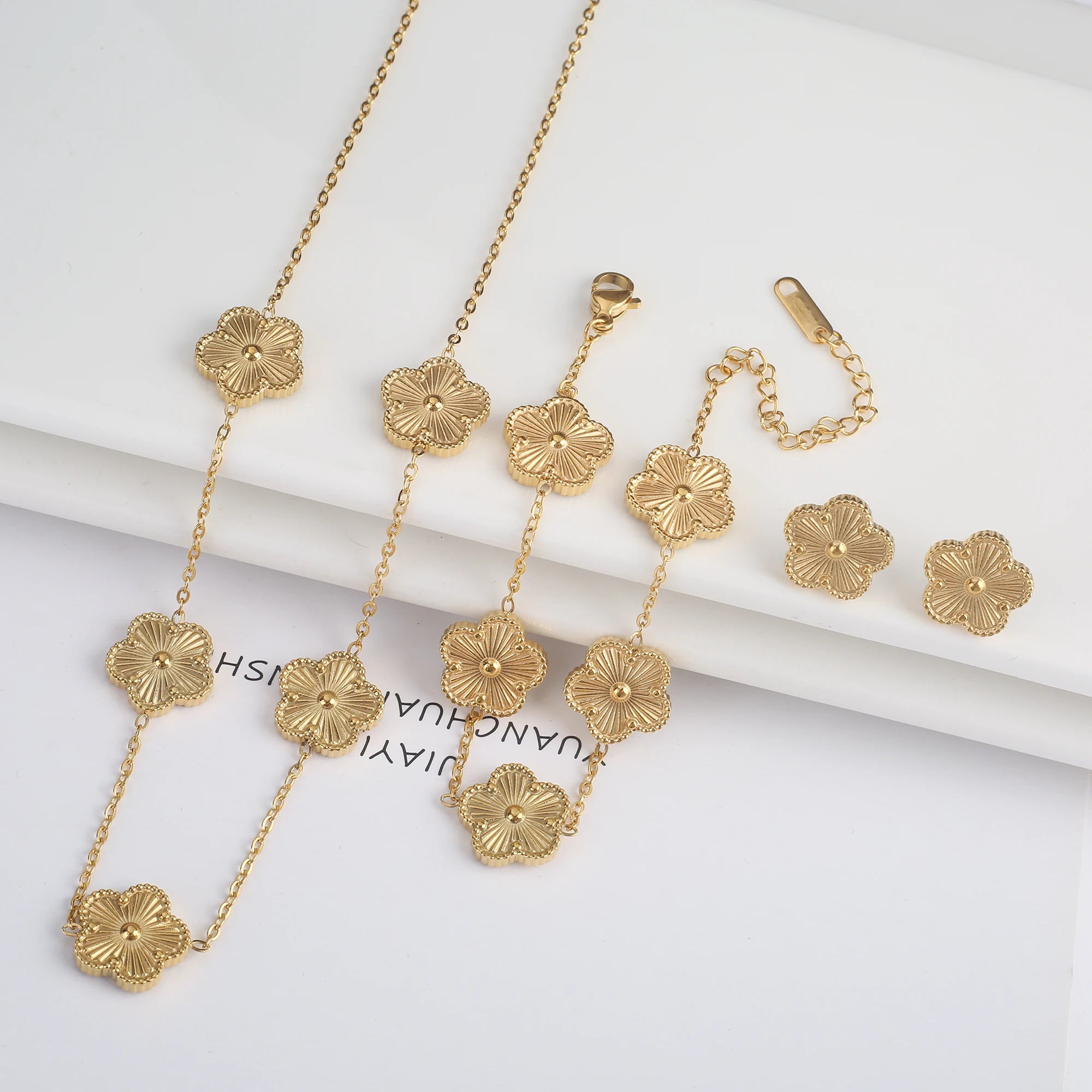 Stainless Steel Laser Five Leaf Flower Adjustable Clover Bracelets