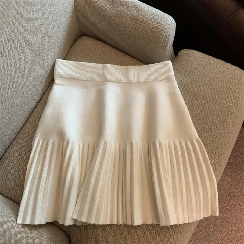 Elastic Waist Knitted Pleated Mini Skirts