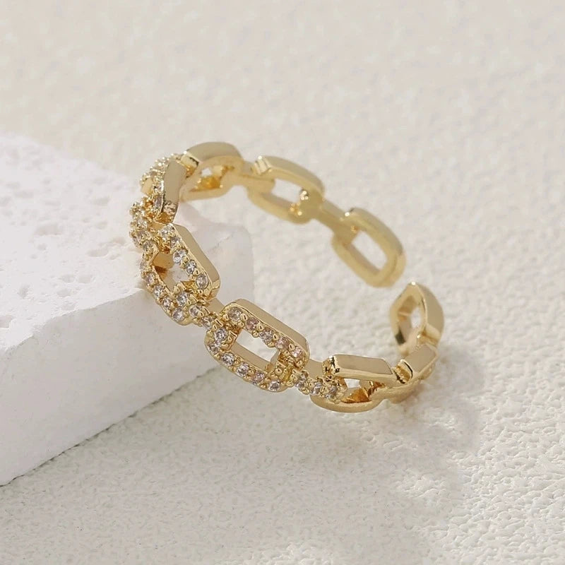 Zircon Twist Chain Open Rings