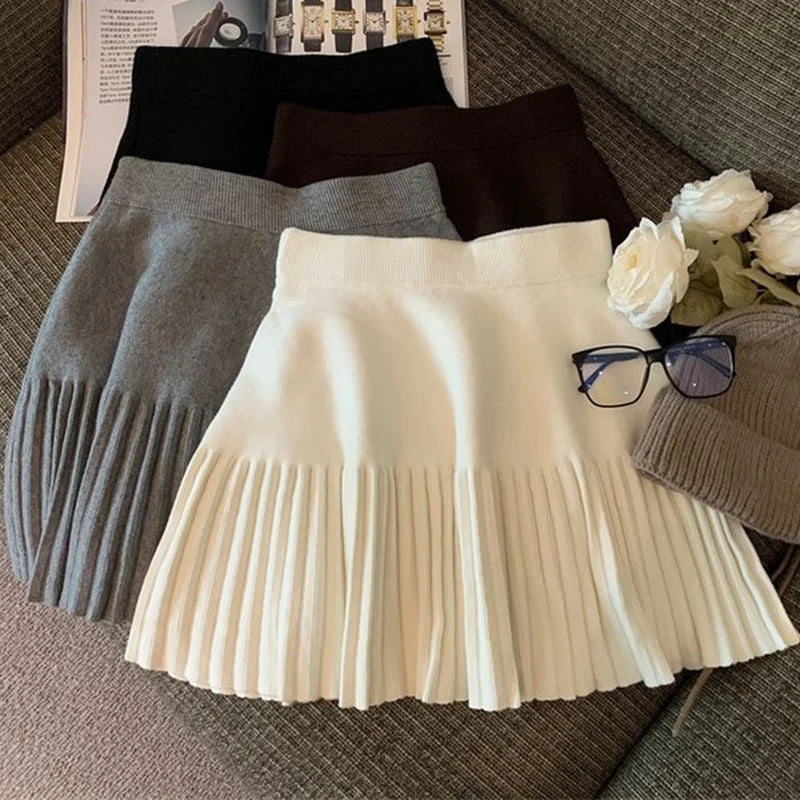 Elastic Waist Knitted Pleated Mini Skirts