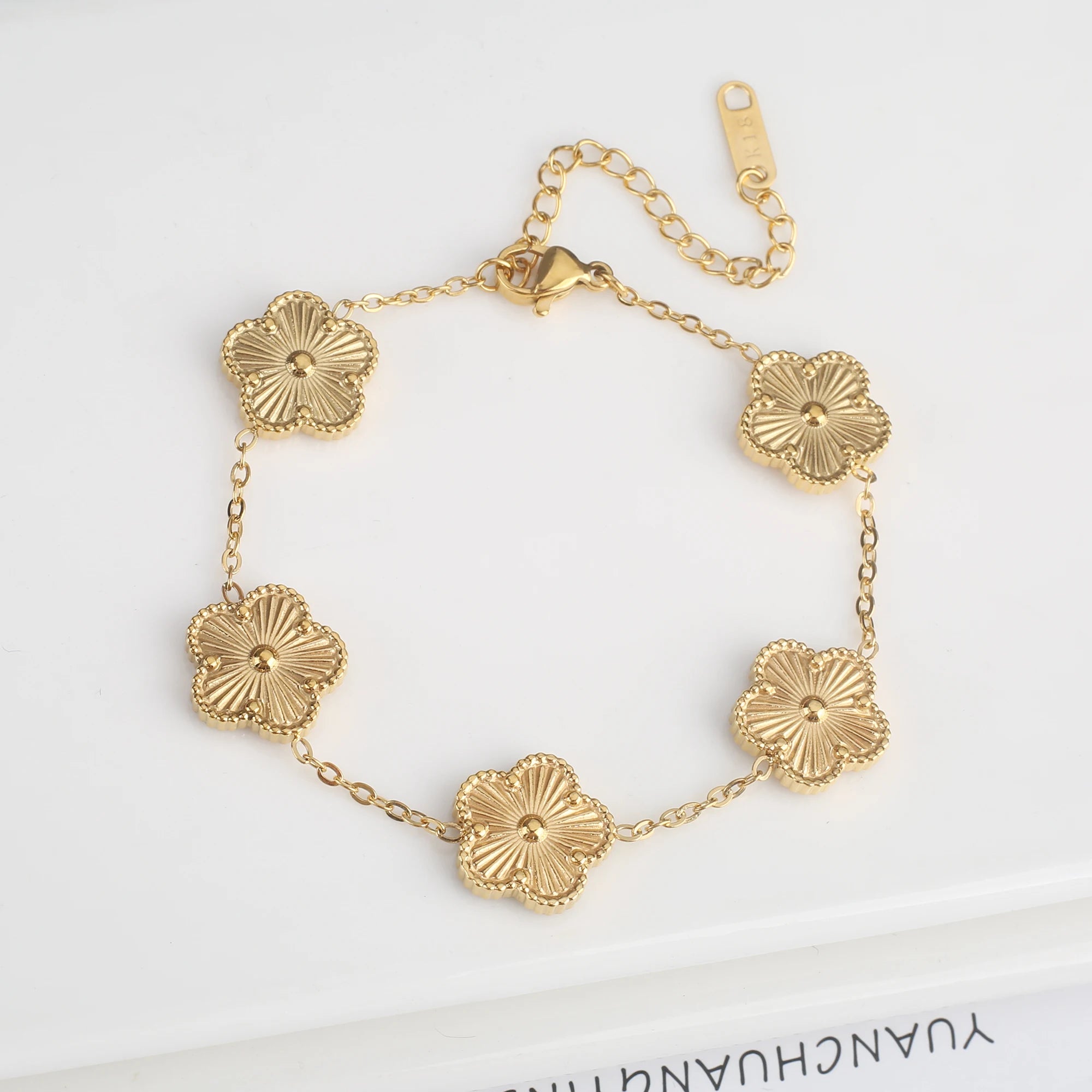 Stainless Steel Laser Five Leaf Flower Adjustable Clover Bracelets