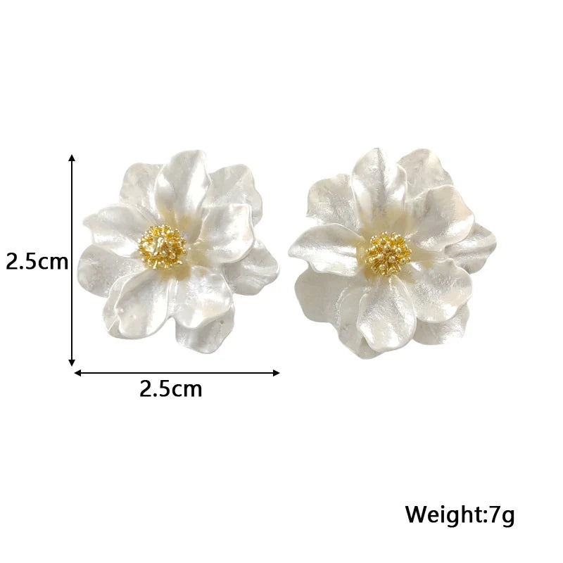 White Acrylic Flower Stud Earrings