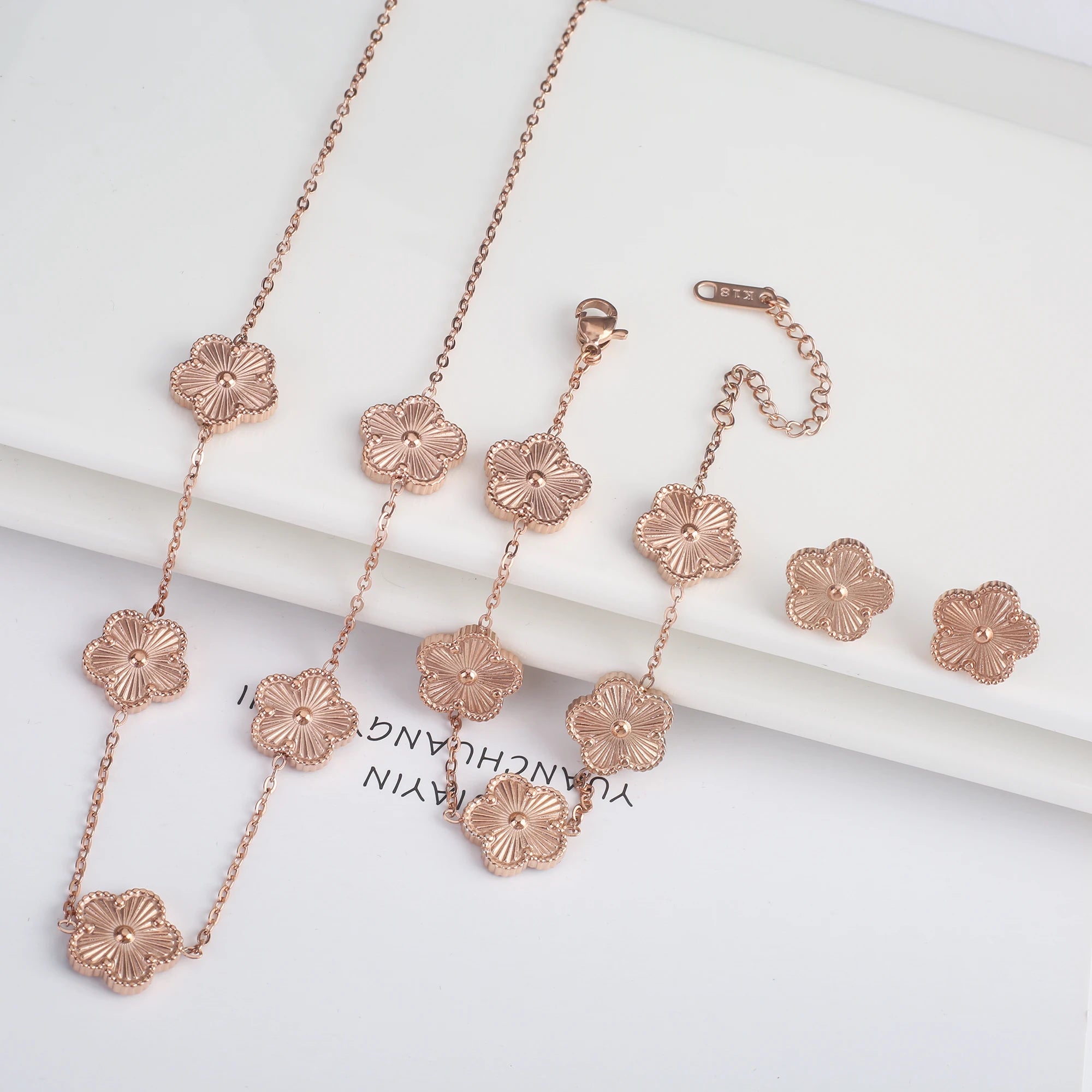 Stainless Steel Laser Five Leaf Flower Adjustable Clover Bracelets