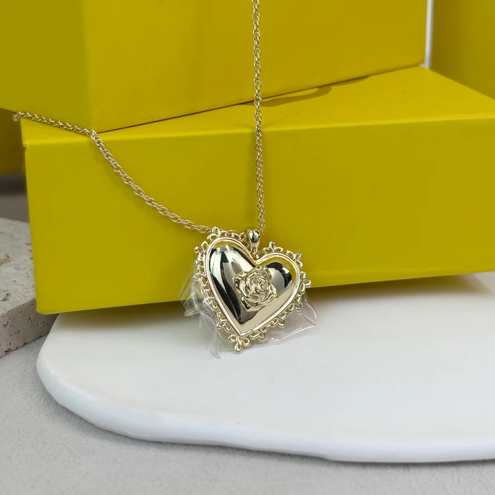 Gold-plated Lock Rose Flower Pendant Necklace Opened and Closed Love Clavicle Chain