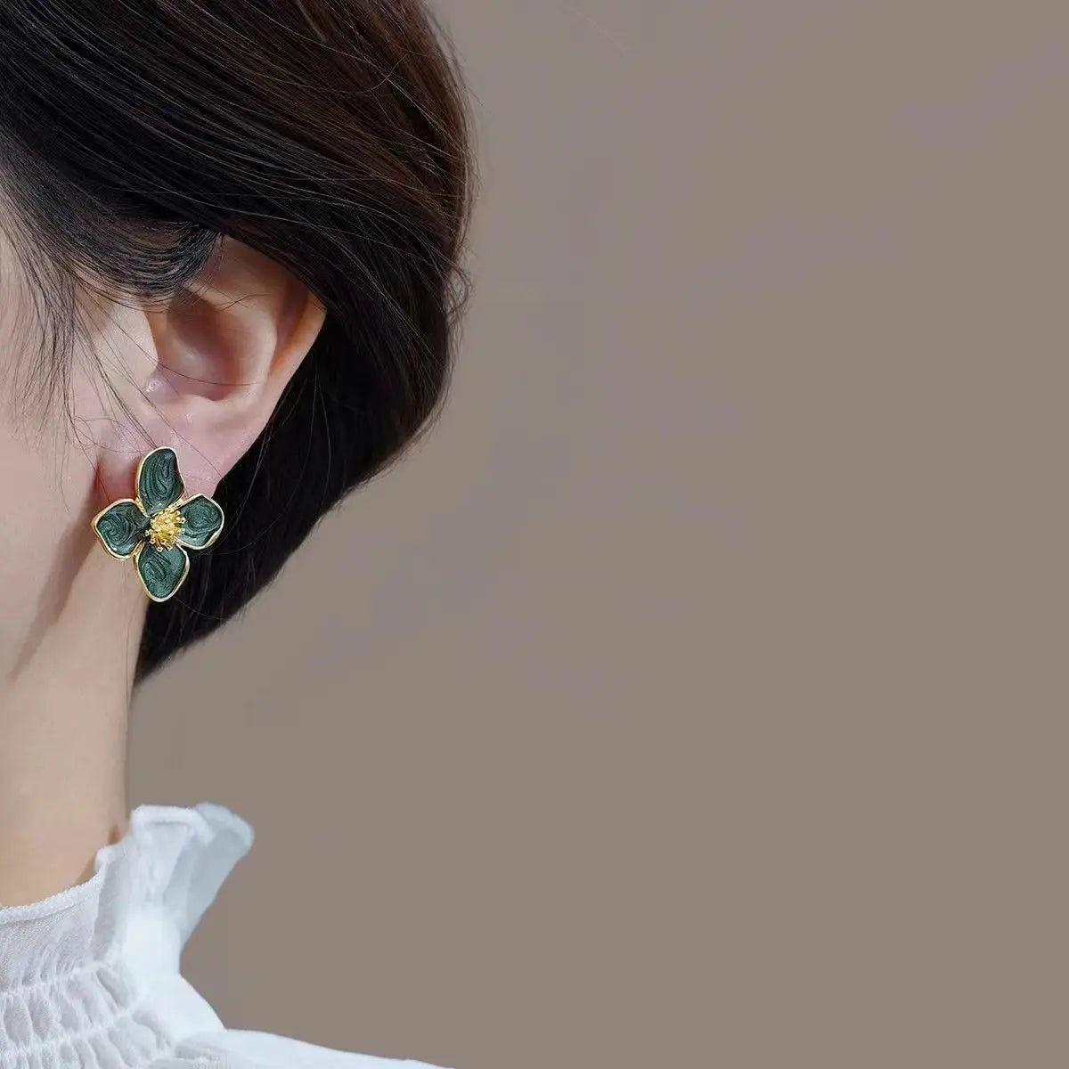 Dripping Oil Flower Stud Earrings