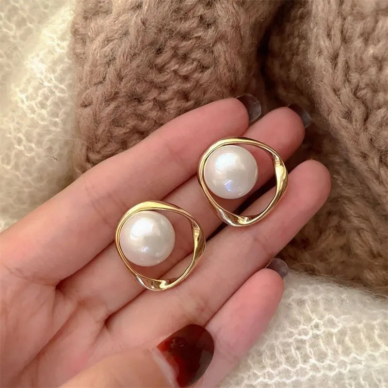 Heart Pearl Earrings