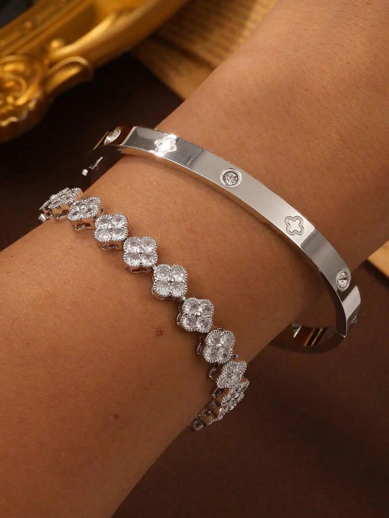 Stainless Steel Shining Zircon Inlaid Charm