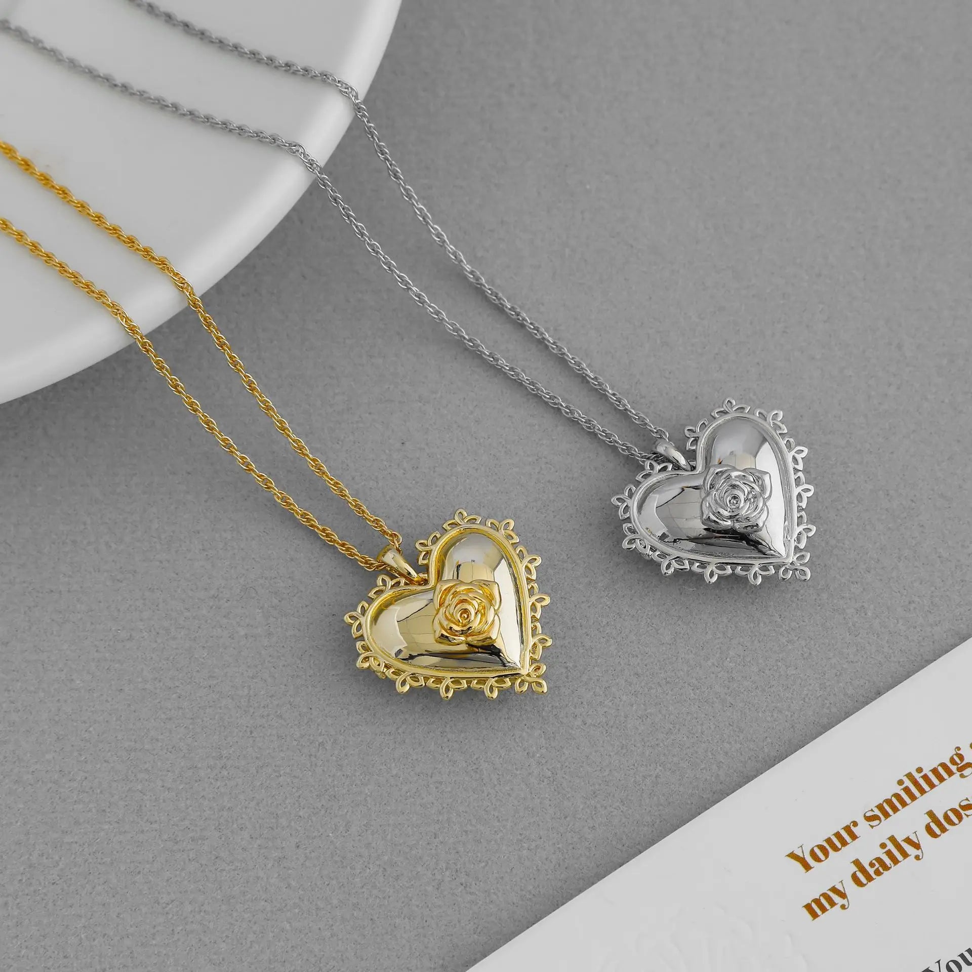 Gold-plated Lock Rose Flower Pendant Necklace Opened and Closed Love Clavicle Chain