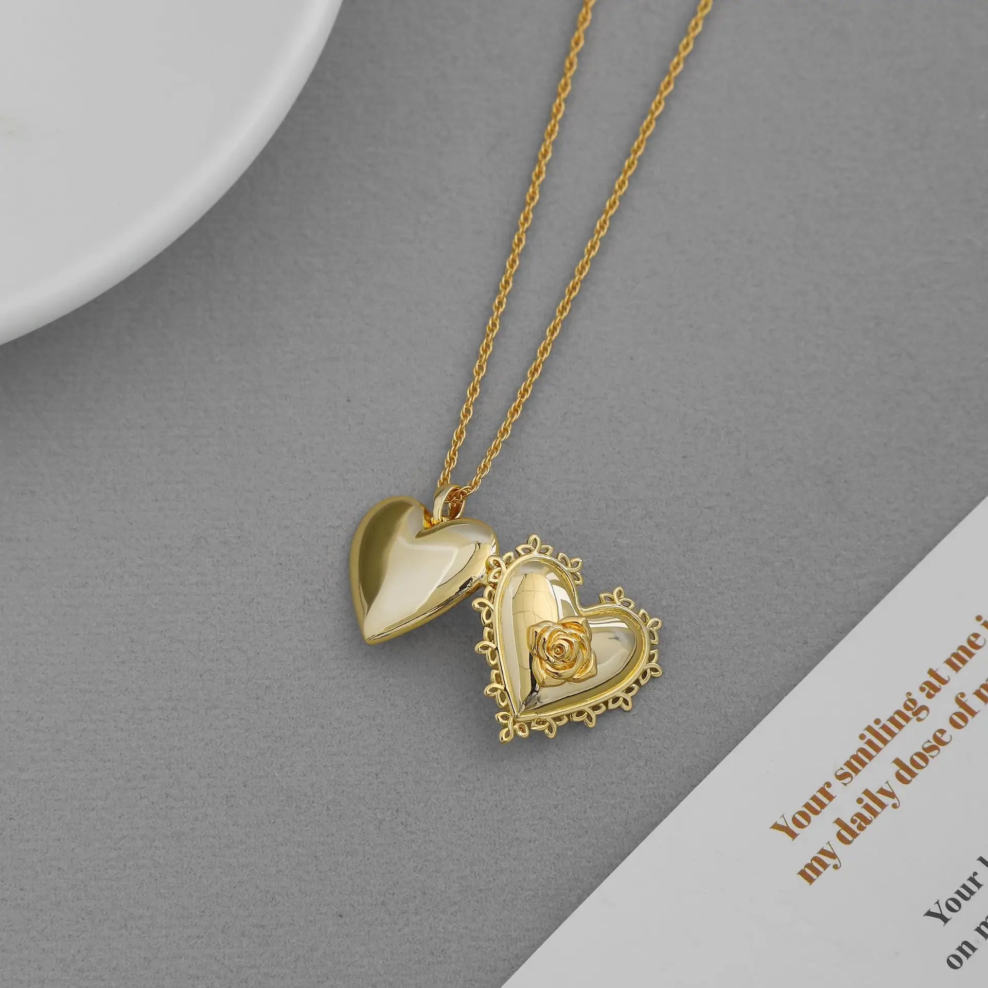 Gold-plated Lock Rose Flower Pendant Necklace Opened and Closed Love Clavicle Chain