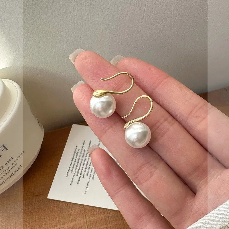 Heart Pearl Earrings